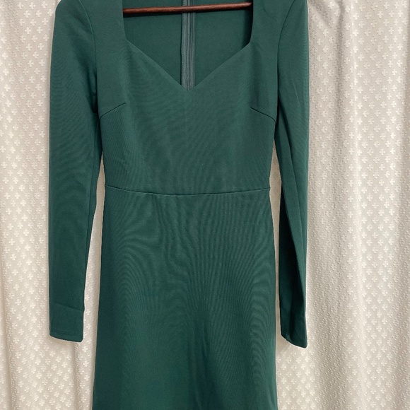 MOVING-SALE Desires of the Heart Emerald Green Long Sleeve Skater Dress - Picture 7 of 9